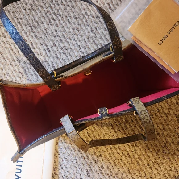 LVee Louie Brown Monogram Onthego Tote Bag - Picture 5 of 5